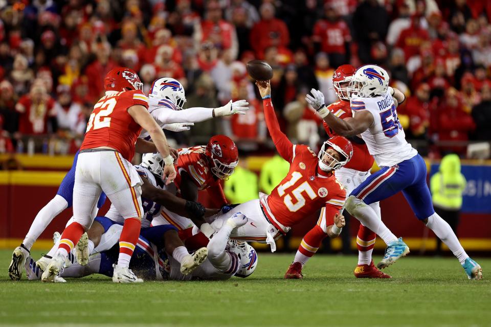 KANSAS CITY, MISSOURI - DECEMBER 10: Patrick Mahomes #15 of the Kansas City Chiefs looks to pass in the fourth quarter against the Buffalo Bills at GEHA Field at Arrowhead Stadium on December 10, 2023 in Kansas City, Missouri. (Photo by Jamie Squire/Getty Images)