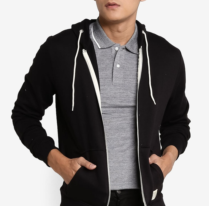 Blend Noah Sweatshirt Hoodie. (PHOTO: Zalora Malaysia)