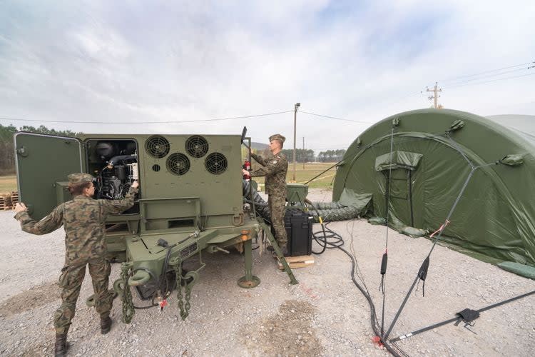 Polish personnel train on IBCS at the U.S. Army's Redstone Arsenal in Alabama. <em>US Army</em>