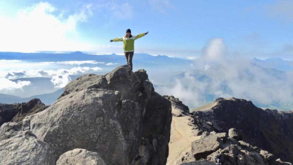 皮欽查火山位於厄瓜多首都基多（Quito）附近，有「地獄的火山」（volcano from hell）之稱。（圖／翻攝自鏡報）