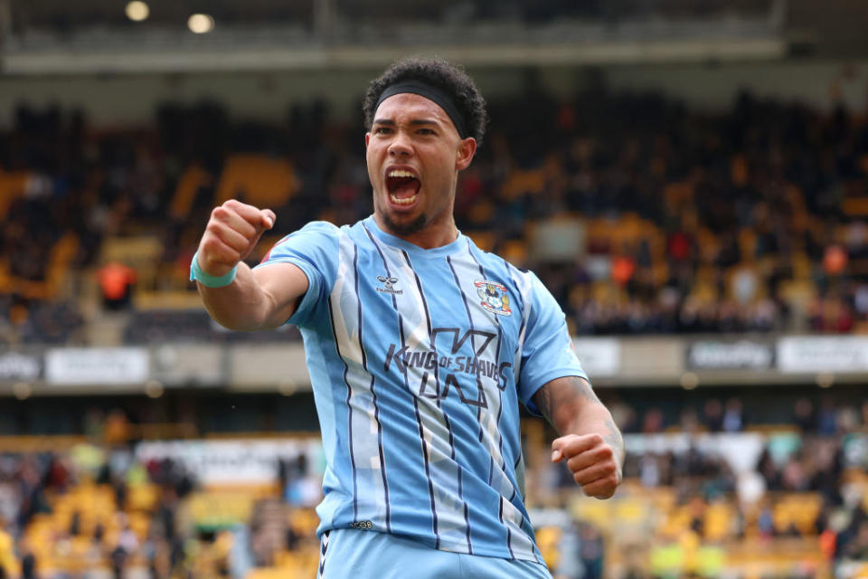 WOLVERHAMPTON, ENGLAND - MARCH 16: Milan van Ewijk of Coventry City celebrates at full-time after the team's victory in the Emirates FA Cup Quarter Final match between Wolverhampton Wanderers and Coventry City at Molineux on March 16, 2024 in Wolverhampton, England. (Photo by Nathan Stirk/Getty Images)