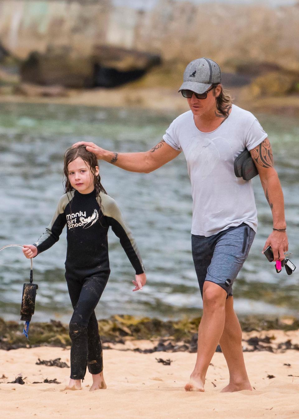 Nicole Kidman and Keith Urban take kids to surf lessons