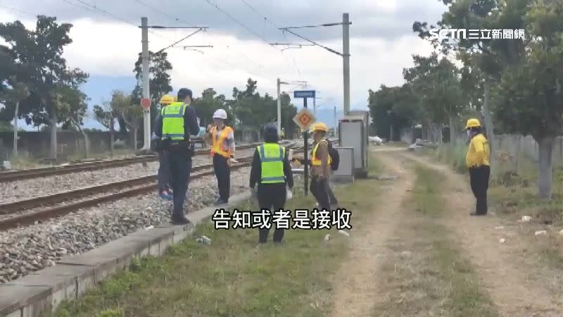 台鐵資深道班工認為，當下通訊可能有問題。