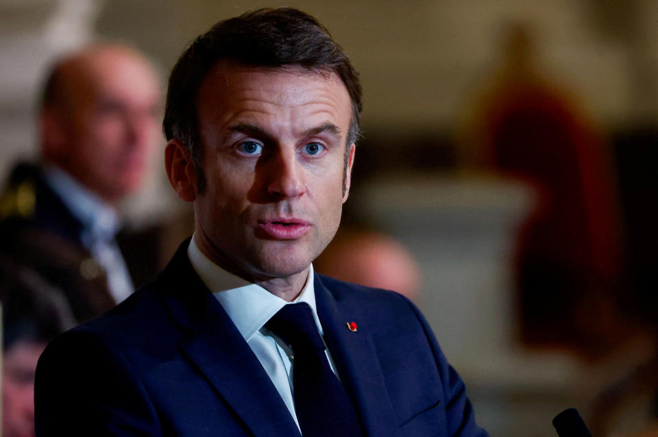 法國總統馬克宏（Emmanuel Macron）14日警告盟國不要對給予烏克蘭的支持施加限制，稱烏國對抗俄羅斯入侵的戰爭攸關歐洲安全。（路透社資料照）