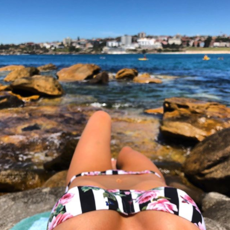 The PR maven is giving us totally flat tummy goals. Photo: Roxy Jacenko Instagram