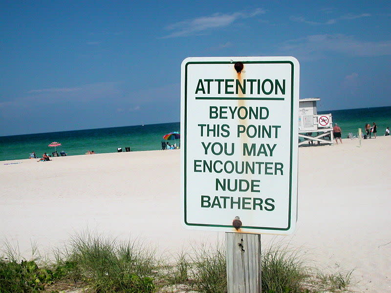 Haulover Beach, Miami<br> Esta playa hace parte de la zona metropolitana de Miami, frente a la zona de Bal Harbour y es la única playa nudista aprobada por el gobierno del condado de Miami-Dade. La sección nudista es de cerca de 2,4 kilómetros de playa, aunque también existe una parte dedicada a los que prefieren un poco de ropa. Lyndi & Jason/Wikimedia.Commons