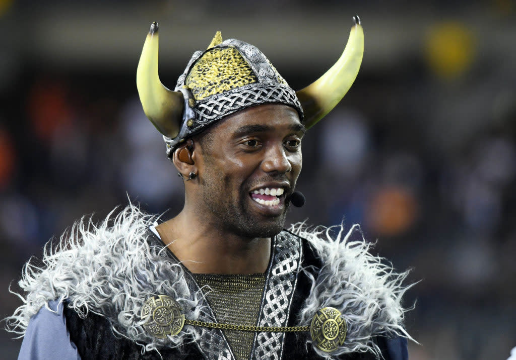 Vikings to induct Randy Moss, Ahmad Rashad into ring of honour