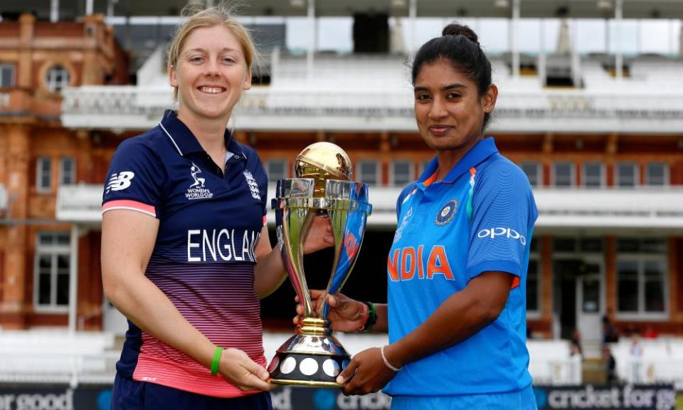 Heather Knight and Mithali Raj