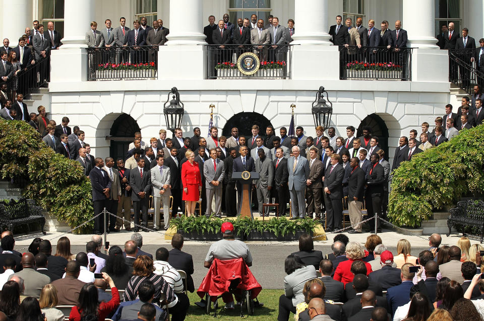 Obama Welcomes BCS Nat'l Champion U. Of Alabama To The White House