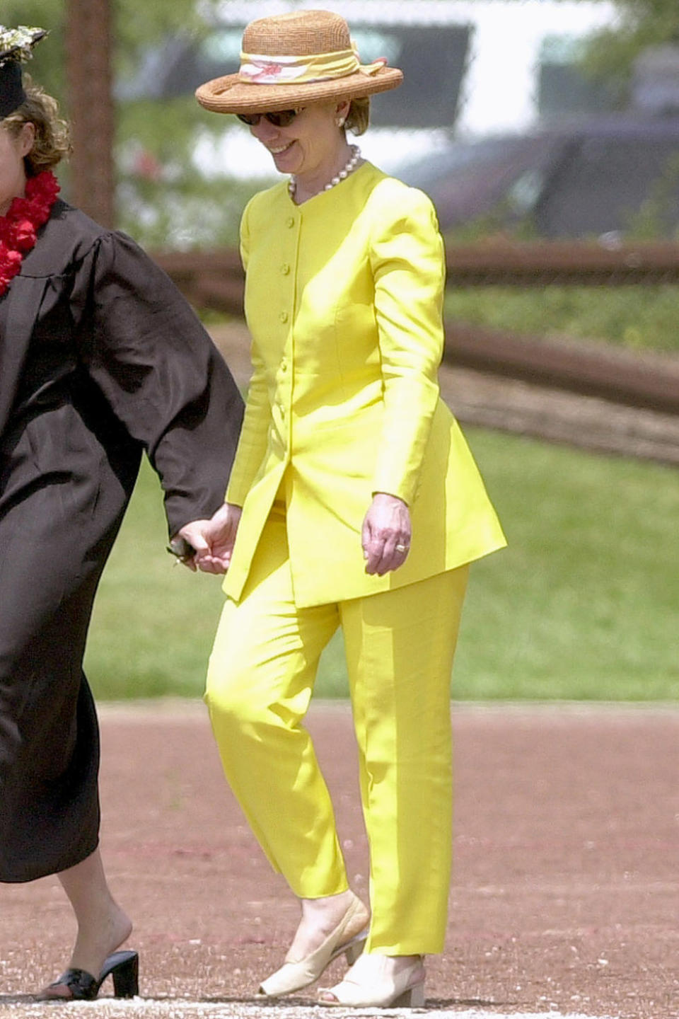 hbz-hrc-pantsuit-14-2001-GettyImages-1322208