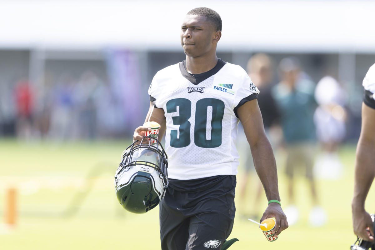 Philadelphia Eagles sign LB JaCoby Stevens to the practice squad