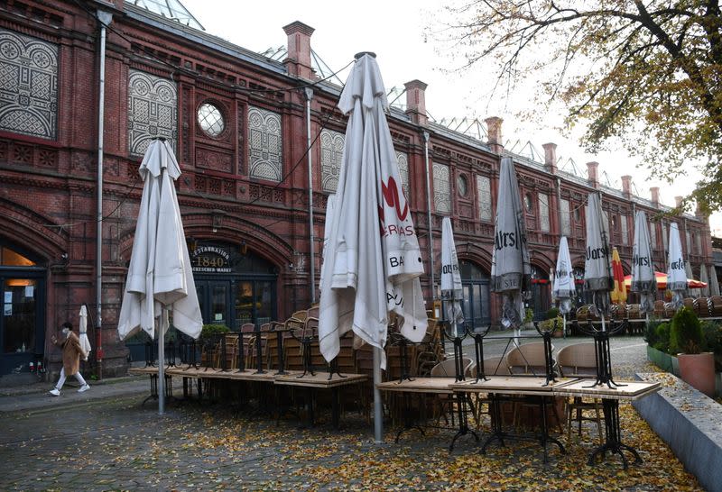 First day of the temporary closing of restaurants in Berlin