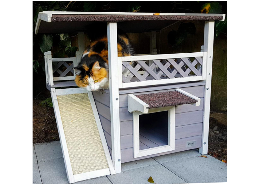 <p>Otra casa para gatos estilo 'cottage' es la de Petsfit. Tiene un tobogán para rascar, un gran balcón y un lugar para dormir. La encontrarás en <a href="https://amzn.to/3AcWRD7" rel="nofollow noopener" target="_blank" data-ylk="slk:Amazon.com a US$135;elm:context_link;itc:0;sec:content-canvas" class="link ">Amazon.com a US$135</a> y a <a href="https://www.amazon.com.mx/gp/product/B01DNZALUM/ref=as_li_qf_asin_il_tl?ie=UTF8&tag=casas-gatos-mx-20&creative=9325&linkCode=as2&creativeASIN=B01DNZALUM&linkId=7c6a3d20a883d65beff5231685a5bf3c" rel="nofollow noopener" target="_blank" data-ylk="slk:$7,794 pesos en Amazon Mexico;elm:context_link;itc:0;sec:content-canvas" class="link ">$7,794 pesos en Amazon Mexico</a>.</p> 