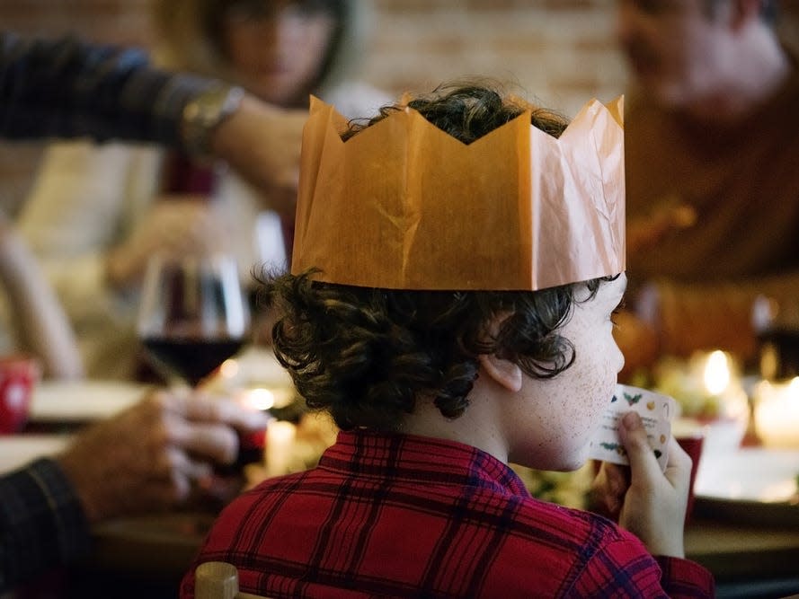 Tissue Crown