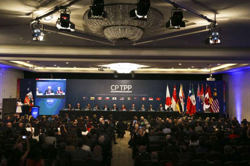 <cite>跨太平洋夥伴全面進展協定（CPTPP）11個會員在智利聖地牙哥簽署協定。（資料照，美聯社）</cite>