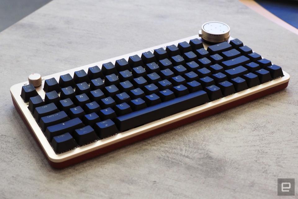 Images of the AZIO Iris prototype keyboard from Computex 2019