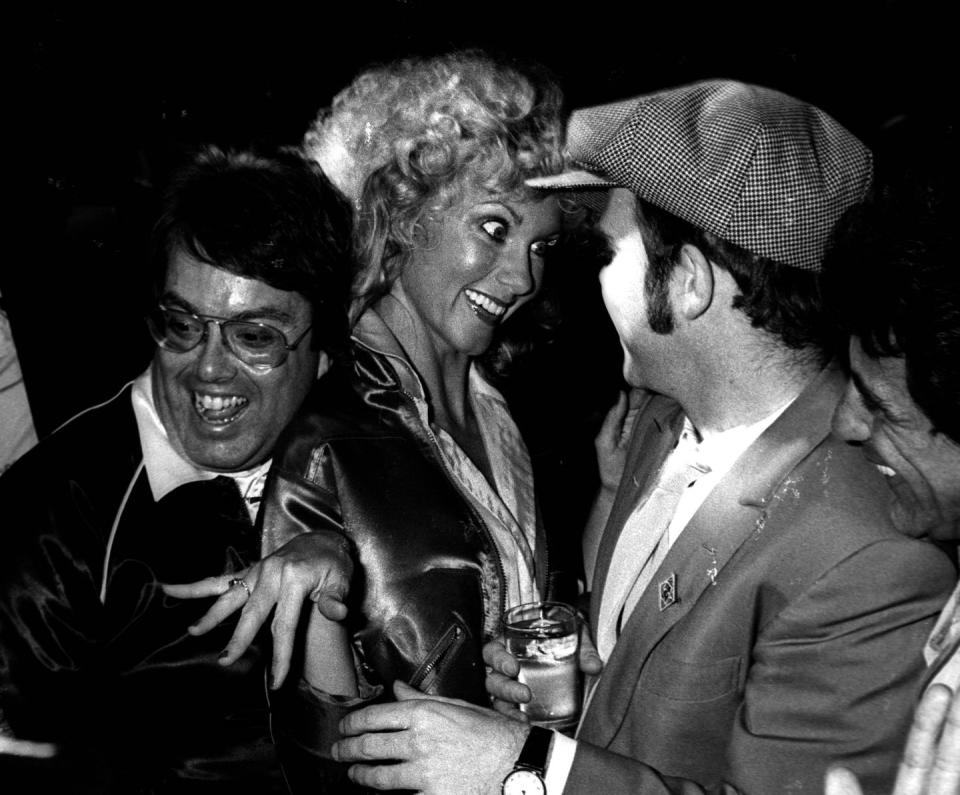 100 Photos of Celebrities Partying in the '70s