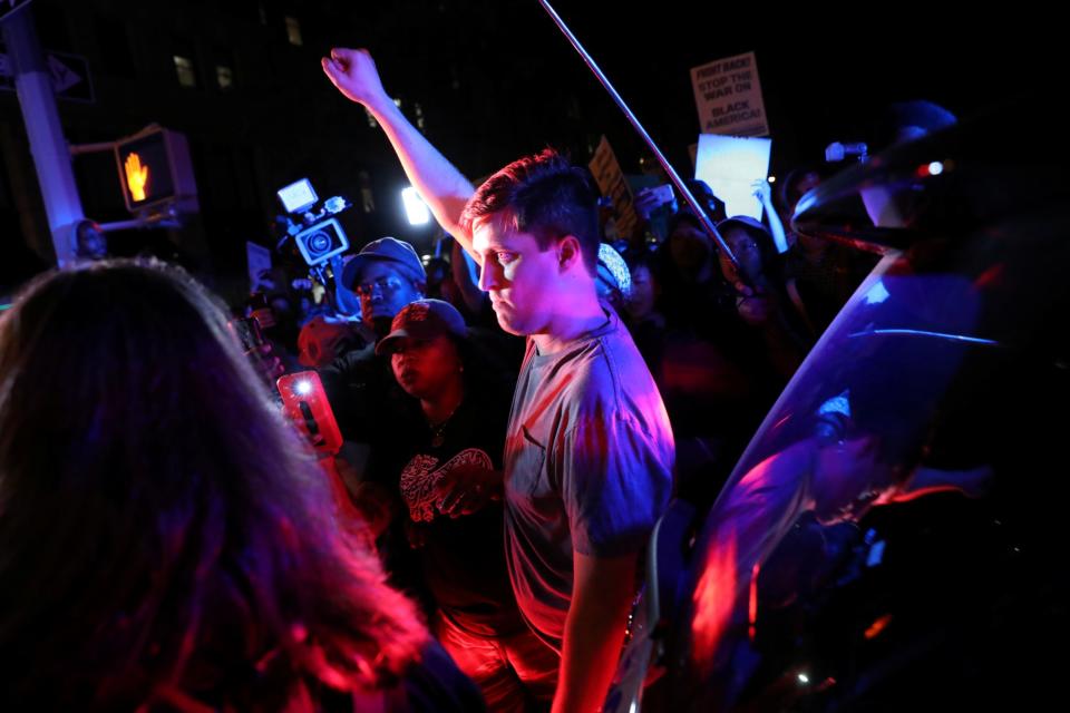 Protests erupt after deadly police shooting in Charlotte, N.C