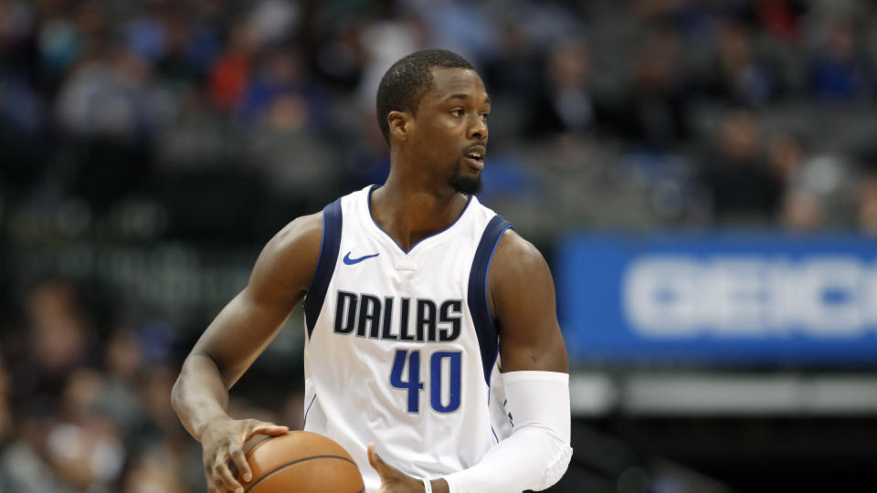 Dallas Mavericks' Harrison Barnes (40) handles the ball during an NBA basketball game against the Washington Wizards on Monday, Jan. 22, 2018, in Dallas. (AP Photo/Tony Gutierrez)