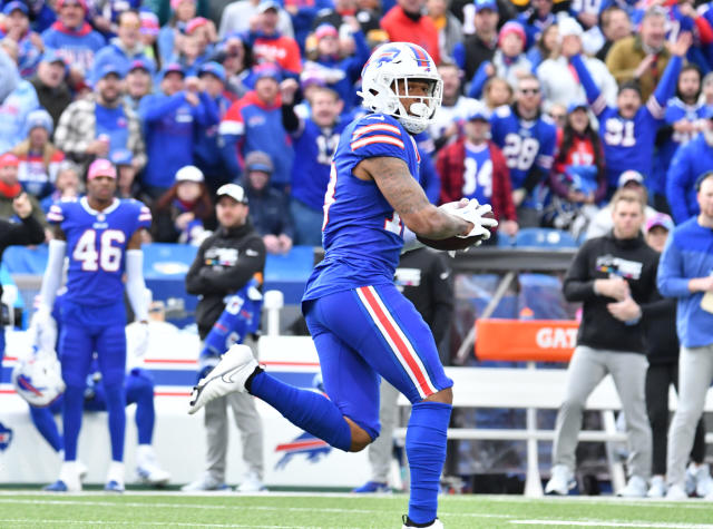 Bills WR Gabe Davis further demolishes Steelers with one-handed TD catch