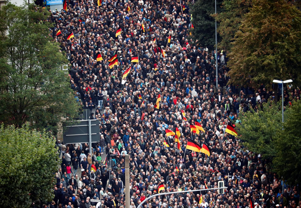 <p>People take part in demonstrations following the killing of a German man in Chemnitz, in Chemnitz, Germany Sept. 1, 2018. (Photo: Hannibal Hanschke/Reuters) </p>