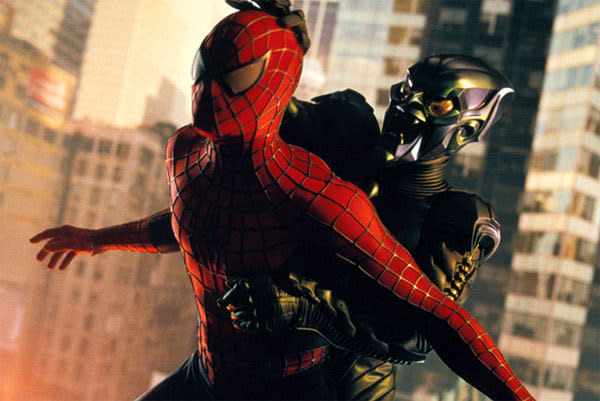 Ele chegou a escrever um roteiro para um filme do Homem-Aranha, mas os estúdios consideraram “violento demais”. A versão idealizada pelo diretor Sam Raimi foi a escolhida, e levada às telas em 2002 com Tobey Maguire no papel do herói.