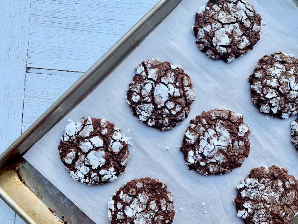 Chocolate Crinkle Cookies