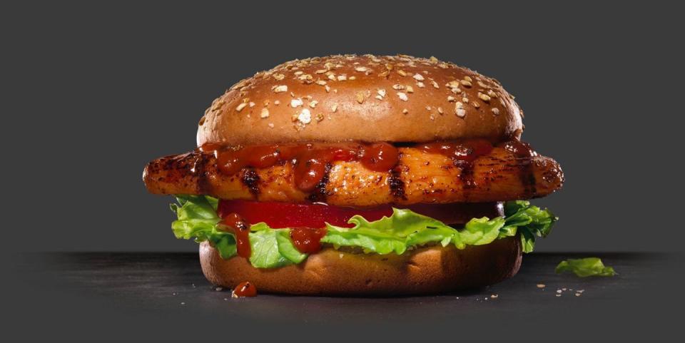 Hardee's: Low Carb Charbroiled BBQ Chicken Sandwich