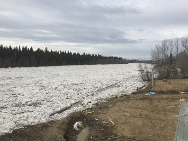 Hay River had rising levels over the weekend. The local water levels have since dropped and evacuation order has now lifted, according to the town's director of emergency services in a news release Monday evening. (Anna Desmarais/CBC - image credit)