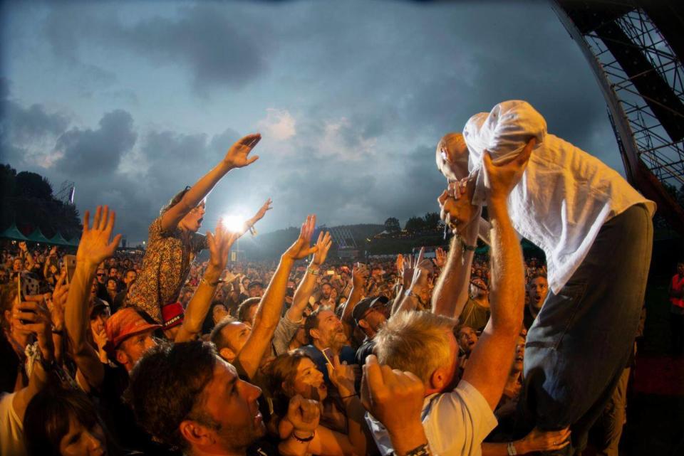 Crowds watch a performance at BBK festival in Bilbao, Spain (Teecda Prensa)