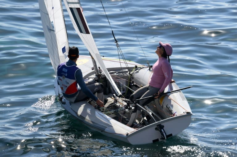 La skippeuse Camille Lecointre et son coéquipier Jérémie Mion à l'entraînement le 6 octobre 2022 à Marseille (Nicolas TUCAT)