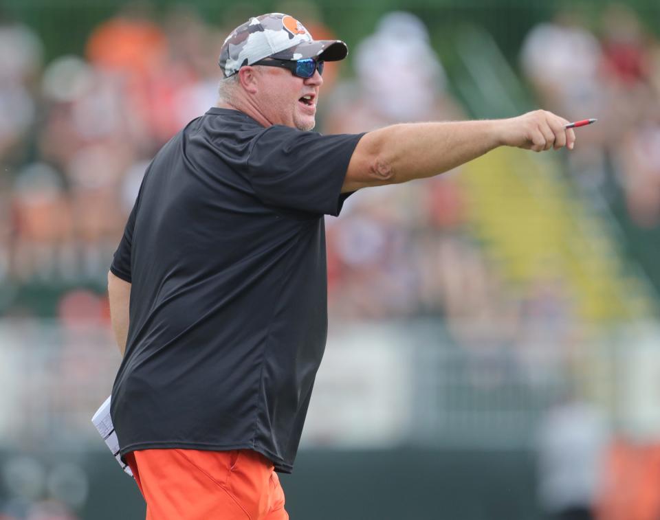 Browns offensive coordinator Alex Van Pelt directs the offense during training camp Aug. 5, 2022, in Berea.