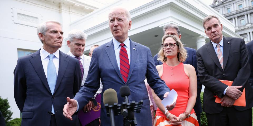 Biden infrastructure bipartisan Senate group at White House