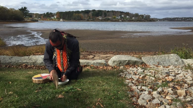 Caribou Legs, Indigenous ultra-marathoner, gets warm welcome in Nova Scotia