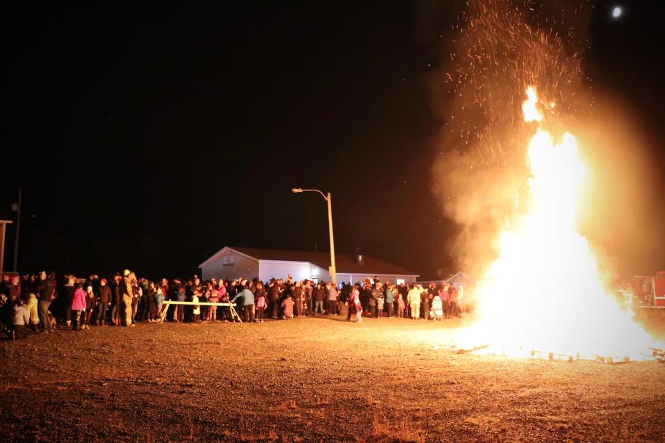 In 2019, a large amount of community members gathered to watch the community bonfire and share food and drink on November 5 in Portugal Cove-St. Philips. This year, there will be less people with physical distancing requirements in place. 