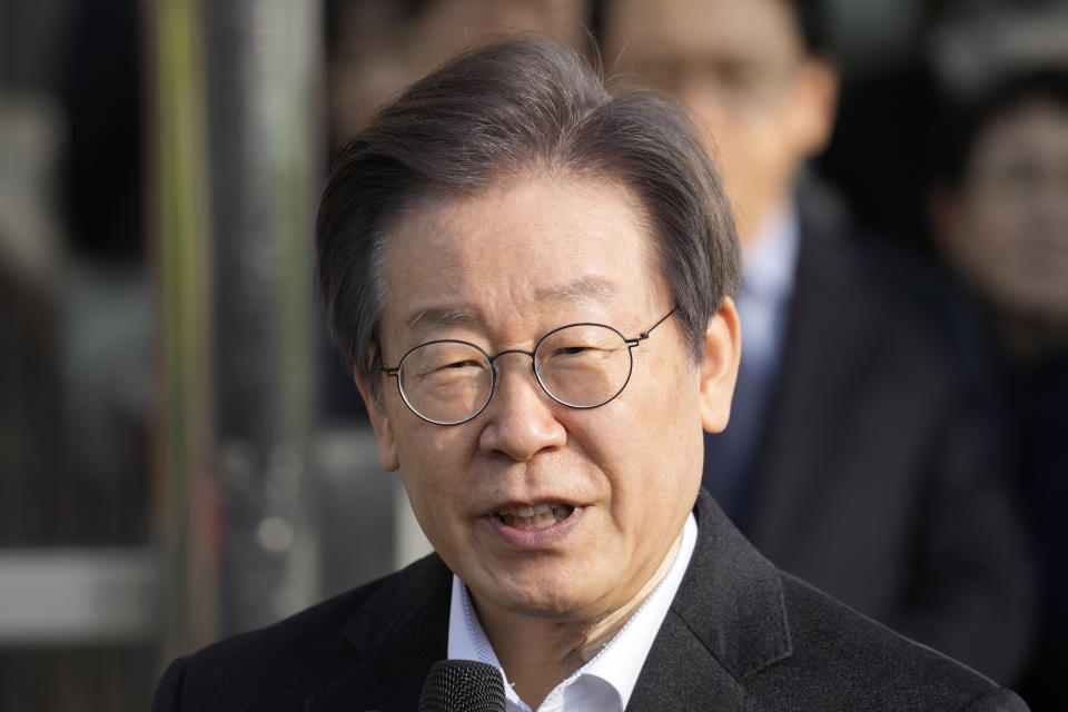 South Korean opposition leader Lee Jae-myung speaks as he leaves a hospital in Seoul, South Korea, Wednesday, Jan. 10, 2024. Lee was stabbed in the neck by a knife-wielding man who approached while asking for his autograph. (AP Photo/Lee Jin-man)