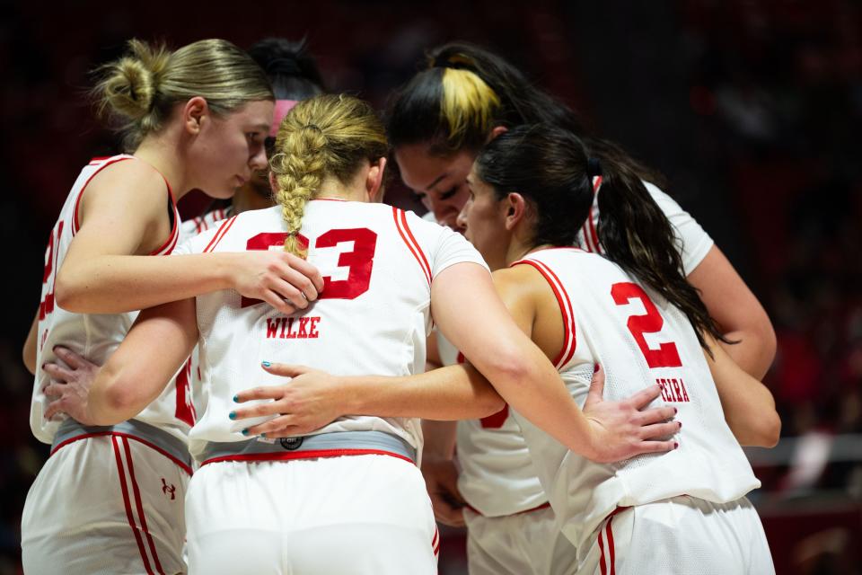 Utah Utes players circle up during a college women’s basketball game between the Utah Utes and the Stanford Cardinal at the Jon M. Huntsman Center in Salt Lake City on Friday, Jan. 12, 2024. | Megan Nielsen, Deseret News