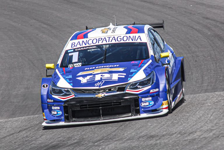 Agustín Canapino, símbolo del equipo oficial Chevrolet de TC2000; el arrecifeño no participará este fin de semana en Alta Gracia por un conflicto gremial que se desató en el taller de ProRacing, la estructura que atiende los autos.