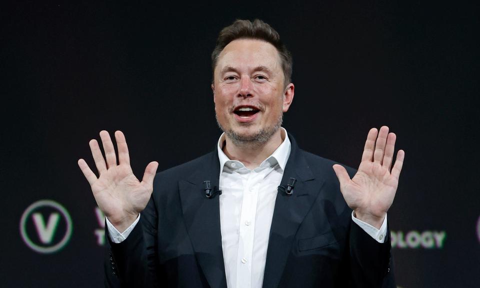 Elon Musk soll sich in Florida mit Ex-Präsident Trump getroffen haben. - Copyright: Chesnot / Getty Images