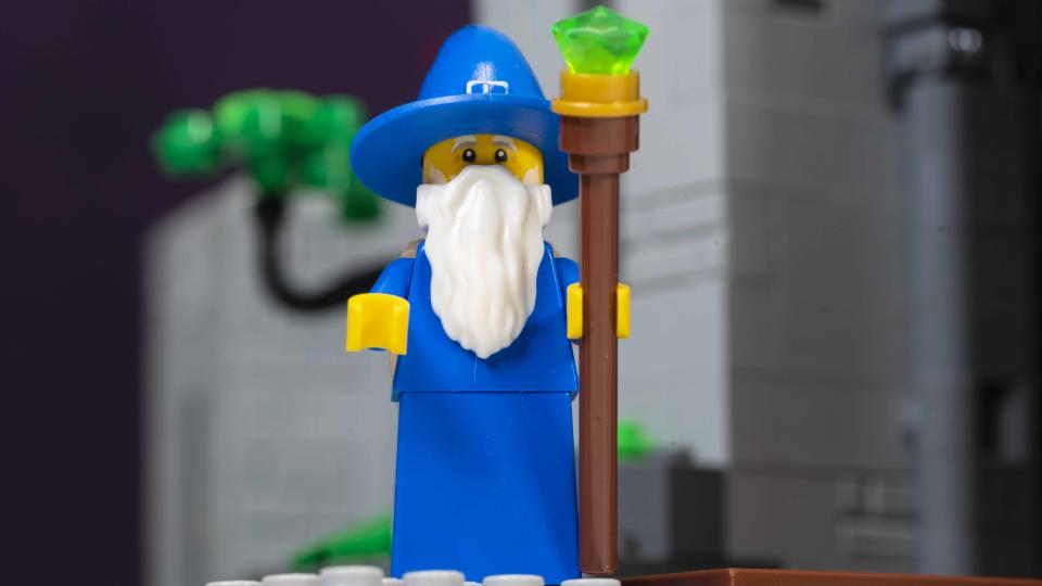 The Majisto Wizard is a Minifigure classic