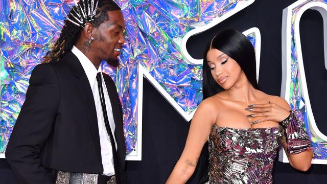 Cardi B Wore a Hair Clip Dress and Kissed Offset at the 2023 MTV VMAs