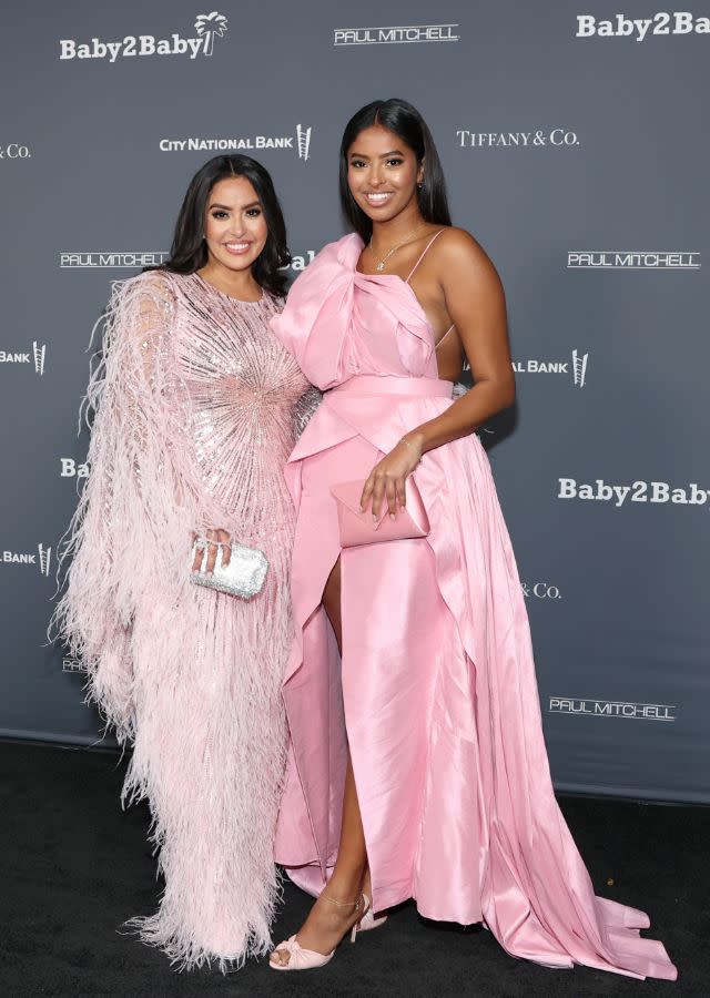 Vanessa Bryant & Her Daughters Twinned at This Major Event for Kobe –  SheKnows