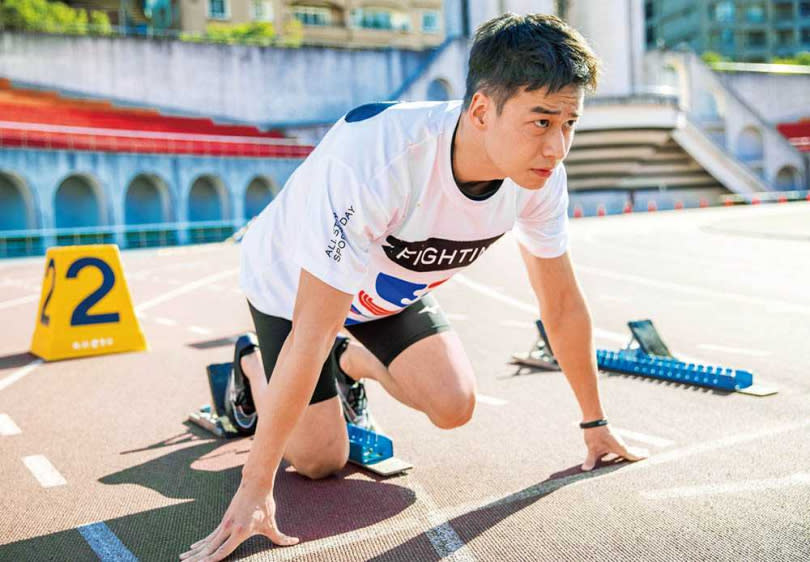 林敬倫加入《全明星運動會》後人氣大漲，與藍隊成員更建立起像家人般的感情。（圖／翻攝自林敬倫臉書）