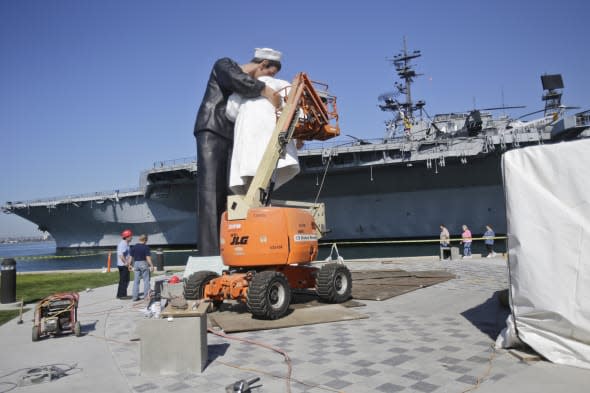 Kissing Statue USS Midway museum San Diego