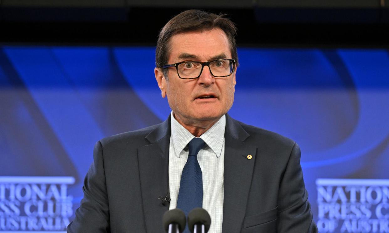 <span>The new Net Zero Economy Authority could help Australia become a ‘renewable energy superpower’, Greg Combet told the National Press Club.</span><span>Photograph: Mick Tsikas/AAP</span>