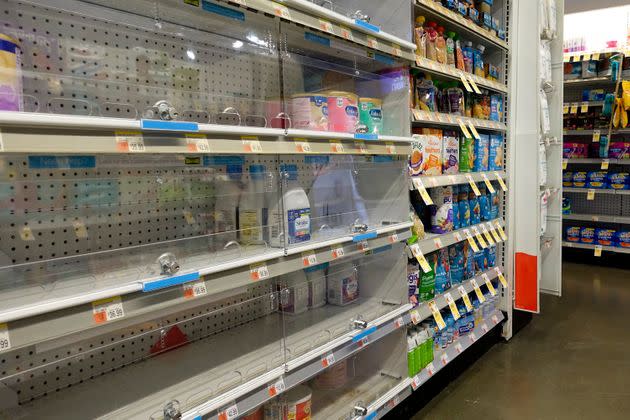 A nearly empty baby formula display shelf is seen at a Walgreens pharmacy on May 9 in New York City. (Photo: China News Service via Getty Images)