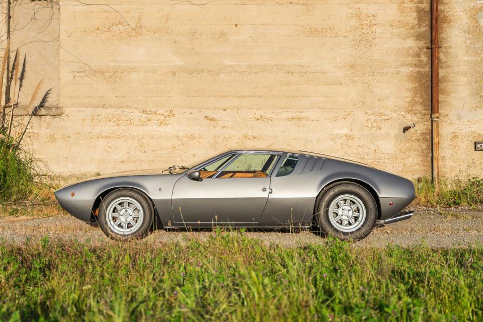 1969 detomaso mangusta side