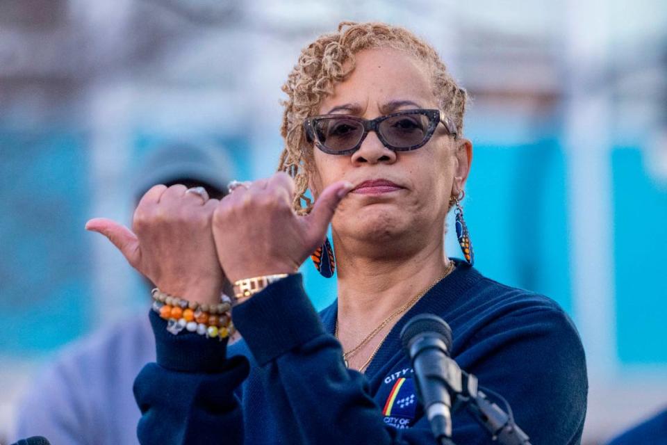 Durham Mayor Elaine O’Neala makes the Bull City hand sign at the conclusion of a Day of Remembrance for Gun-Related Homicide Victims ceremony in Durham Friday, Dec. 30, 2022.