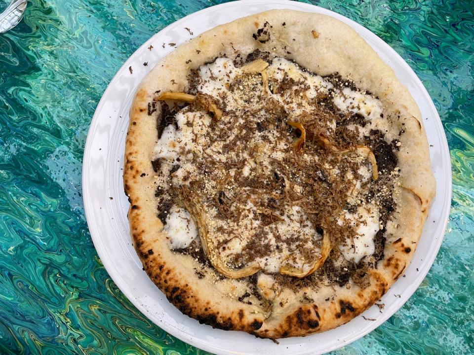 The Regina pizza with truffle, oyster mushrooms, buffalo ‘notzarella’ and ‘parmesan’: one of the best pizzas I’ve ever had (Sean Russell)