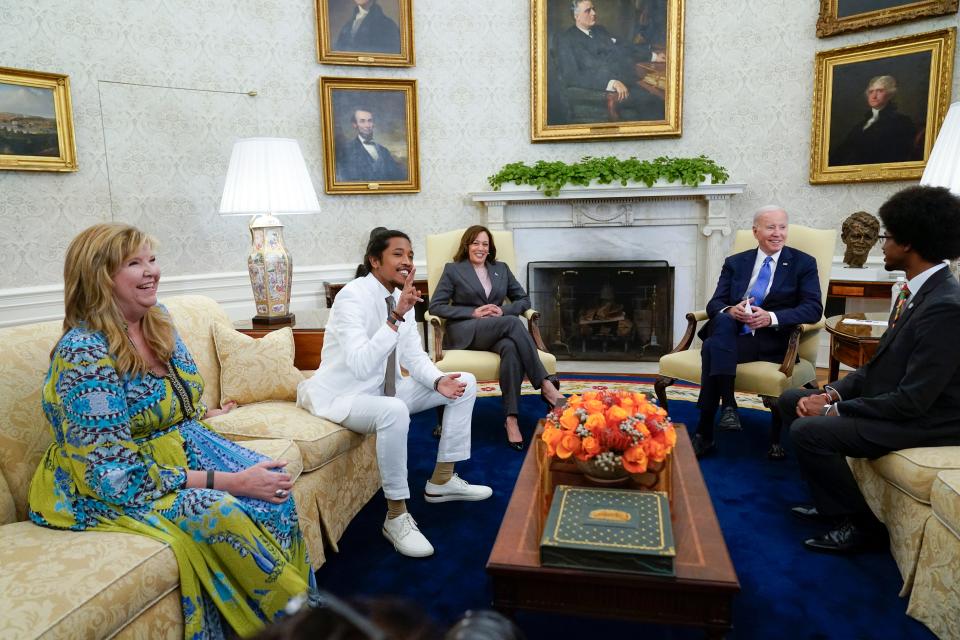 President Joe Biden and Vice President Kamala Harris meet with Tennessee state lawmakers Rep. Gloria Johnson, D-Knoxville, left, Rep. Justin Jones, D-Nashville, second from left, and Rep. Justin Pearson, D-Memphis, right, in the Oval Office of the White House, Monday, April 24, 2023, in Washington. (AP Photo/Andrew Harnik)